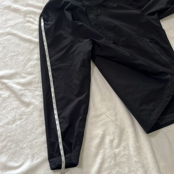 The North Face Black men’s Outdoor Jacket - Picture 7 of 11